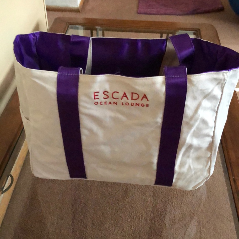 ESCADA BAG🔴SALE Price is firm ships after Sept 2